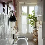 PARIS 14e calme 30m2- cuisine -Métro Glacière Apartamento